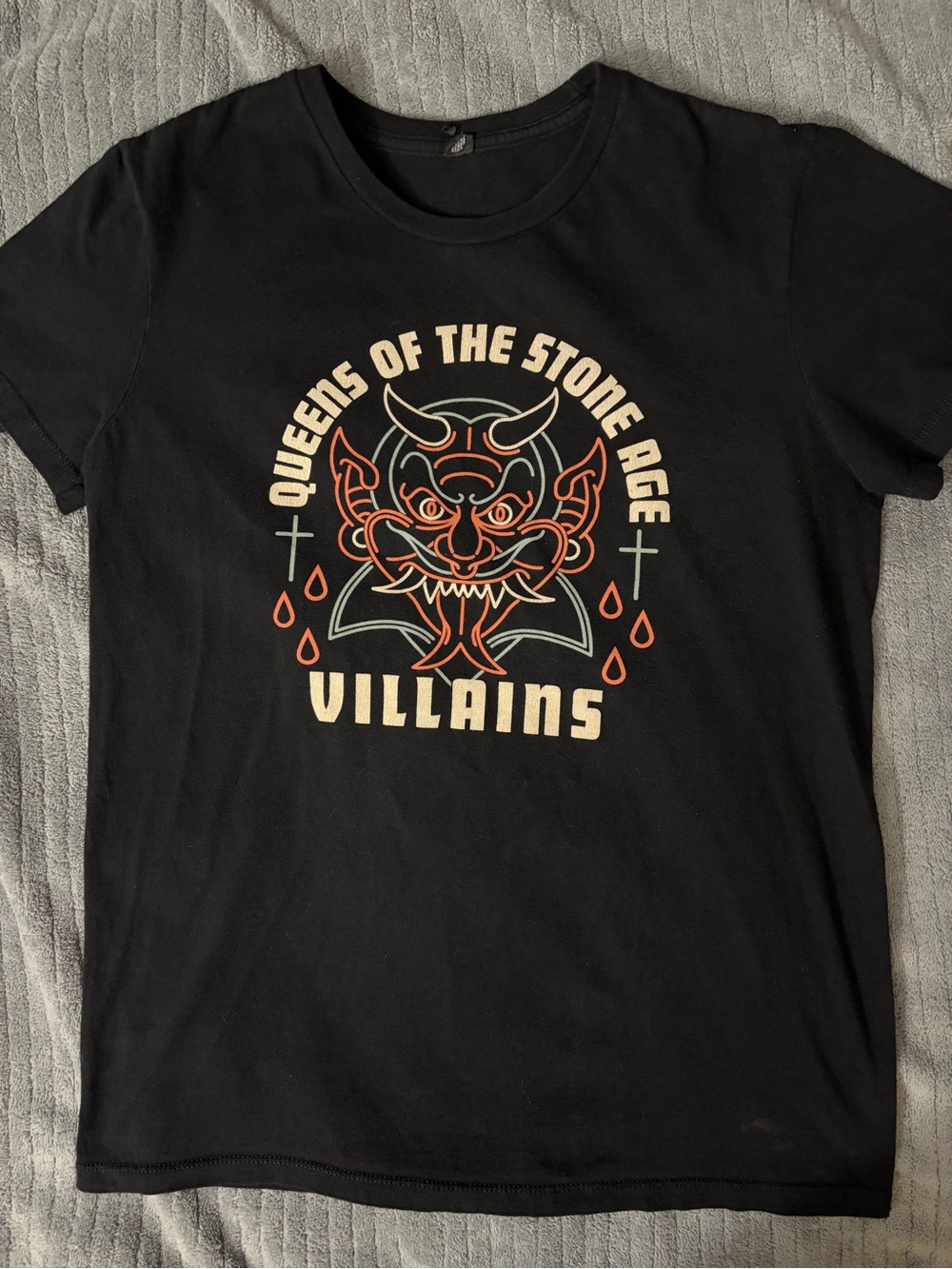 Queens of the Stone Age Villains Graphic T-Shirt - Black